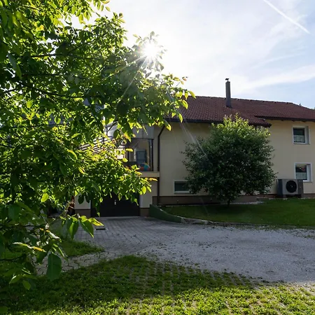 Rum i privatbostad Gorski Biser